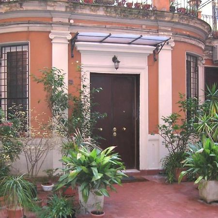 Vivilo Collection - Opera Teather Apartment - Very Central Рим Екстериор снимка