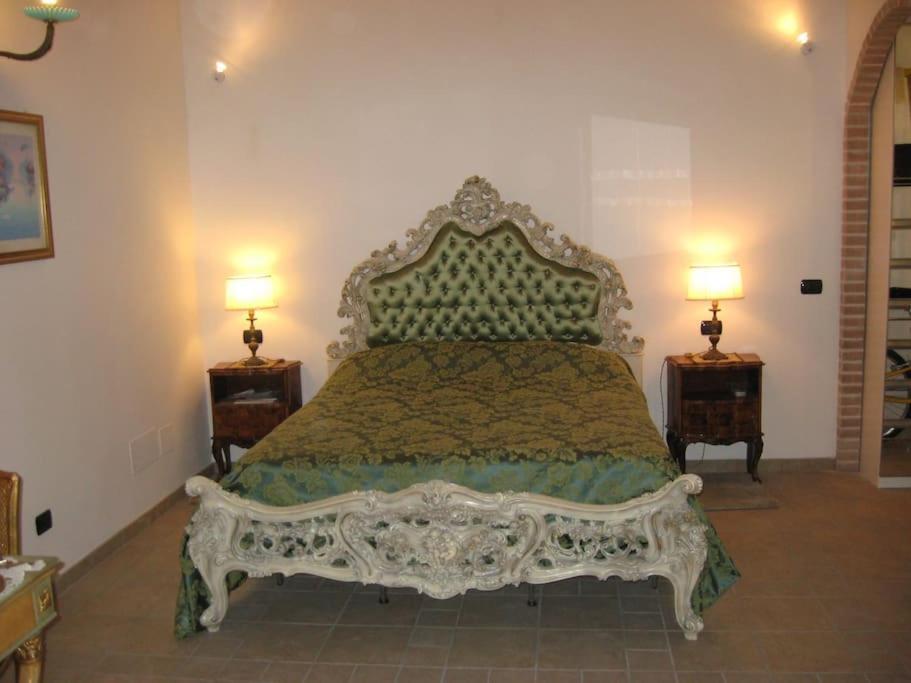 Vivilo Collection - Opera Teather Apartment - Very Central Рим Екстериор снимка